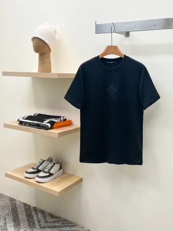 Latest couple short-sleeve T-shirts Replica Louis Vuitton Tshirts and Polos