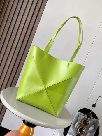 9029 Smooth Cowhide Leather Geometric Handbag Women s Shoulder Bag Replica Loewe womens bags