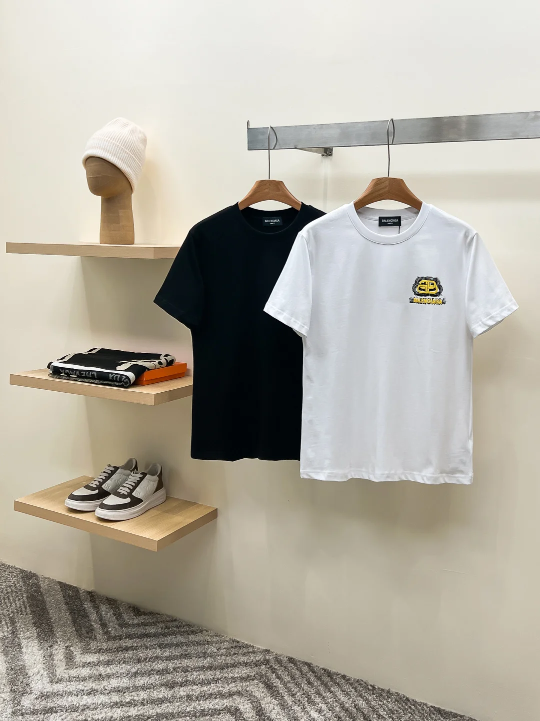 Balenciaga War Horse Series Short Sleeve Round Neck T-Shirt