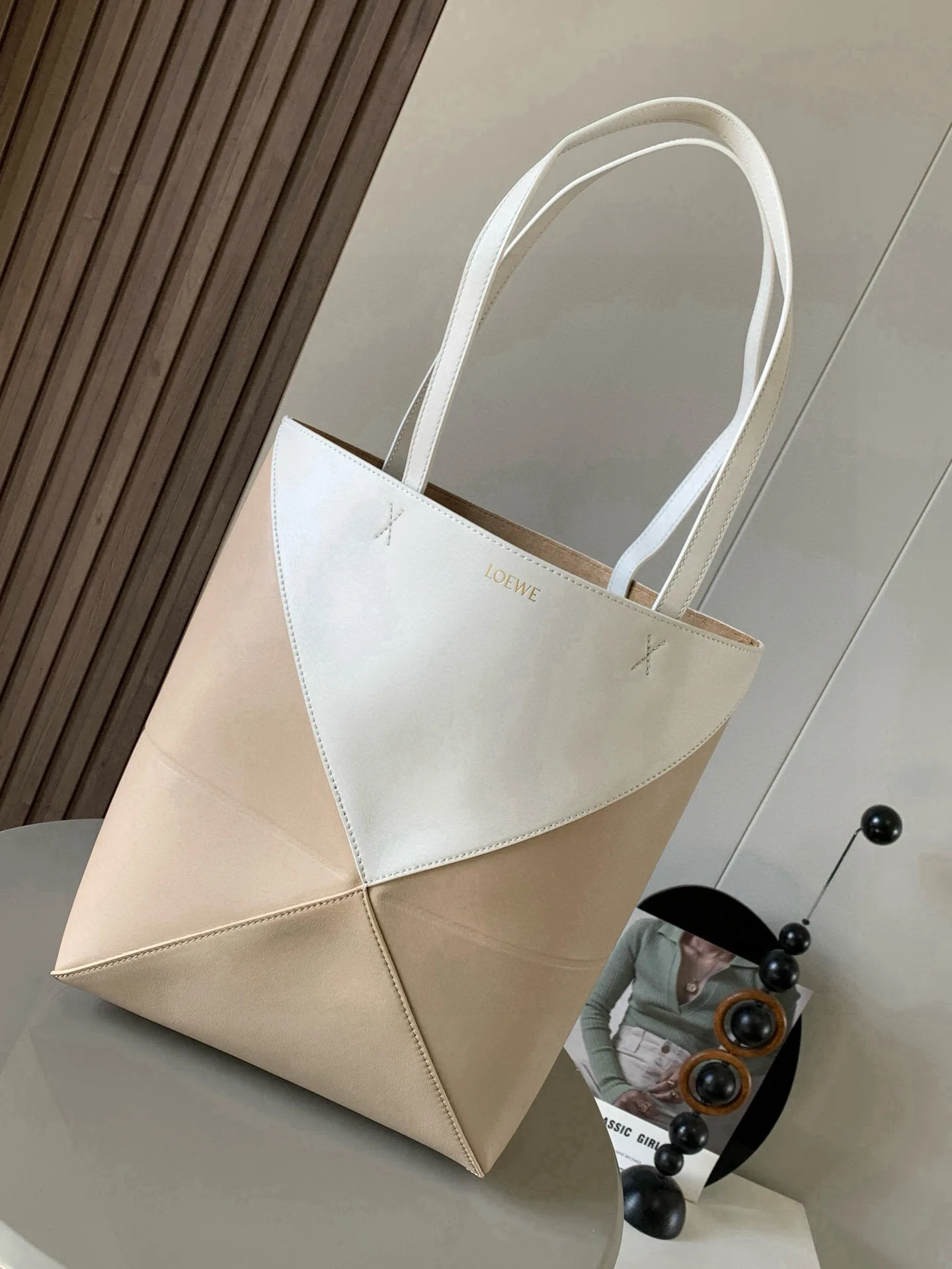 Loewe 9029 Smooth Cowhide Geometric Handbag Women s Shoulder Bag