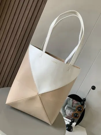 9029 Smooth Cowhide Geometric Handbag Women s Shoulder Bag Replica Loewe womens bags