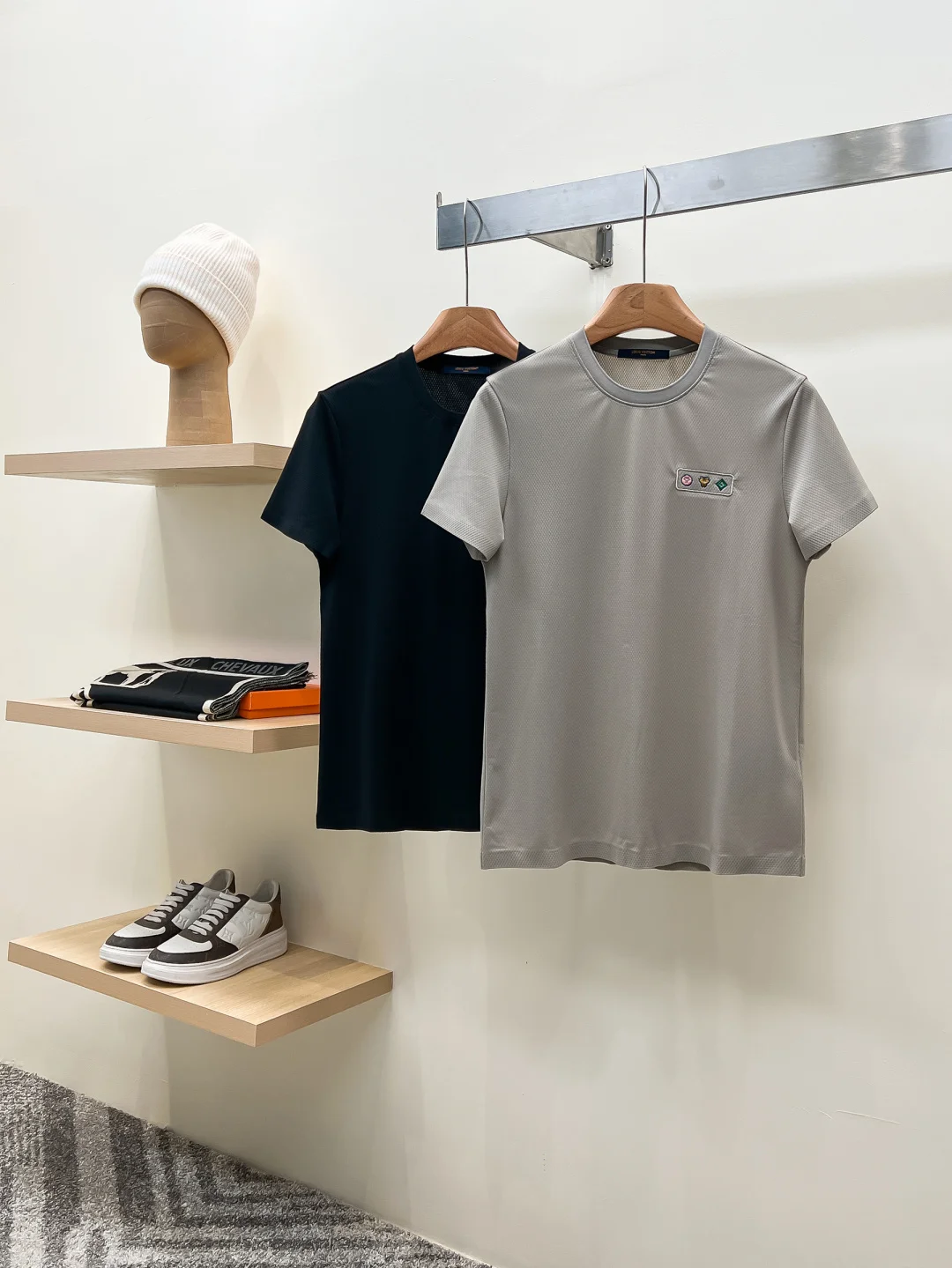 Louis Vuitton Latest short-sleeve round-neck T-shirt