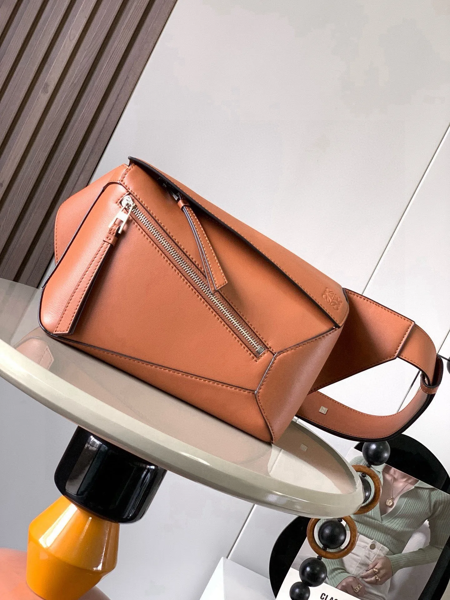 Loewe 9114 Small Classic Cowhide Leather Waist Bag Waist Bag