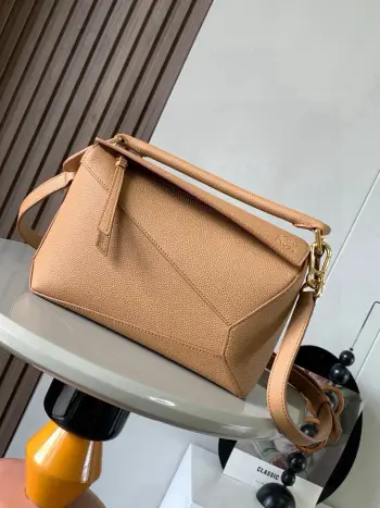 8010 Rectangular Geometric Handbag Women s Crossbody Bag Replica Loewe womens bags