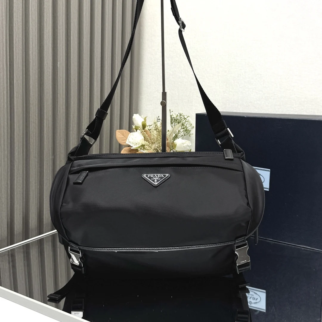 Prada 2VH991 Classic Messenger Bag Men s Crossbody Bag Prada 2VH991 Classic Messenger Bag Men s Crossbody Bag