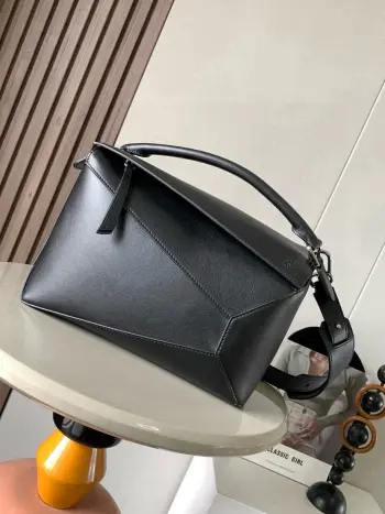 9312 Hot-selling geometric bag women s crossbody bag Replica Loewe womens bags