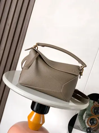 8010 Rectangular Geometric Handbag Women s Crossbody Bag Replica Loewe womens bags