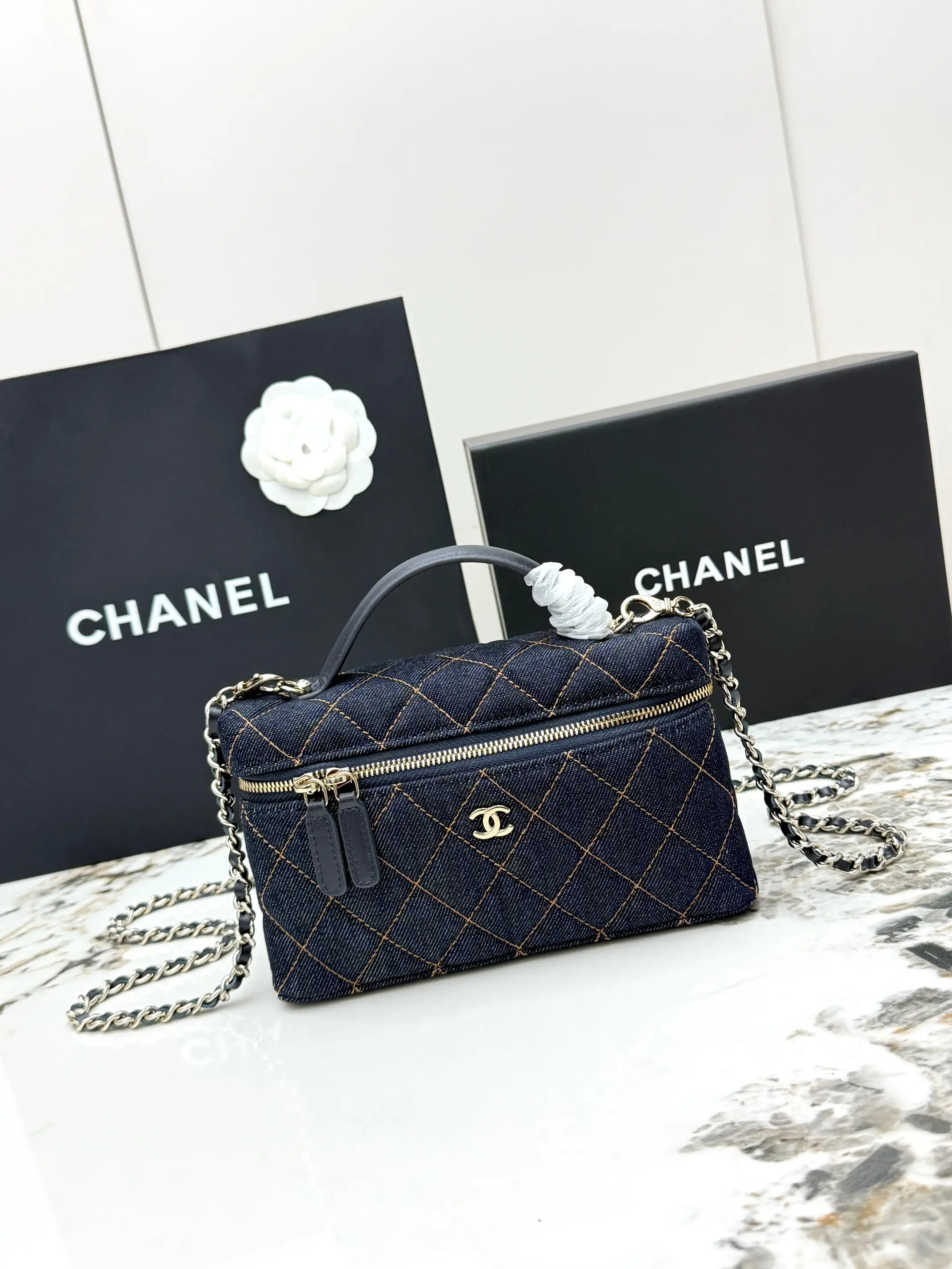 Chanel AP4835 New Denim Lunch Box Bag Women s Crossbody Bag Chanel AP4835 New Denim Lunch Box Bag Women s Crossbody Bag