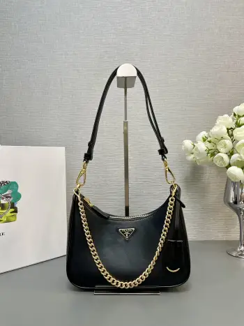 1BC204 Plain Leather Underarm Bag Women s Crossbody Bag Replica Prada womens bags