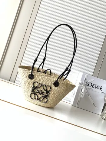8012 Handwoven Bag Women s Crossbody Bag Replica Loewe womens bags