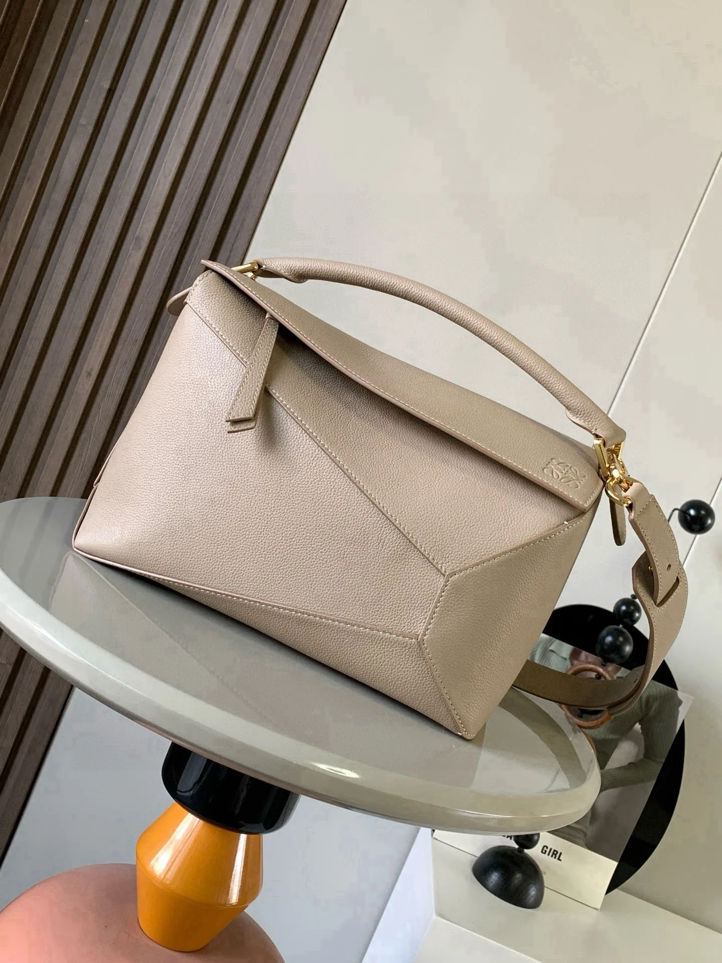 Loewe 9312 Hot-selling Geometric Bag Women s Crossbody Bag Loewe 9312 Hot-selling Geometric Bag Women s Crossbody Bag