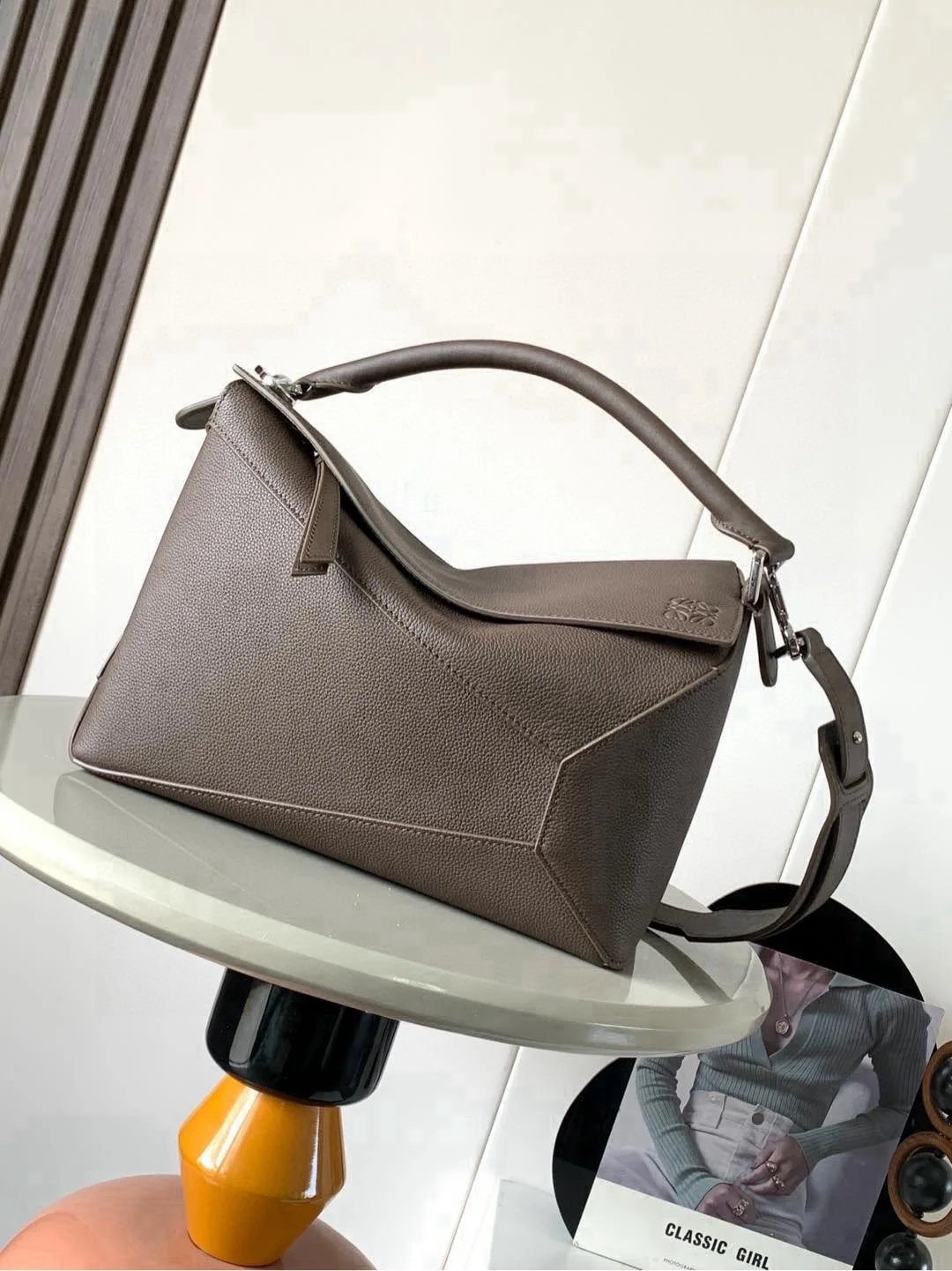 Loewe 9312 Hot-selling geometric bag women s crossbody bag