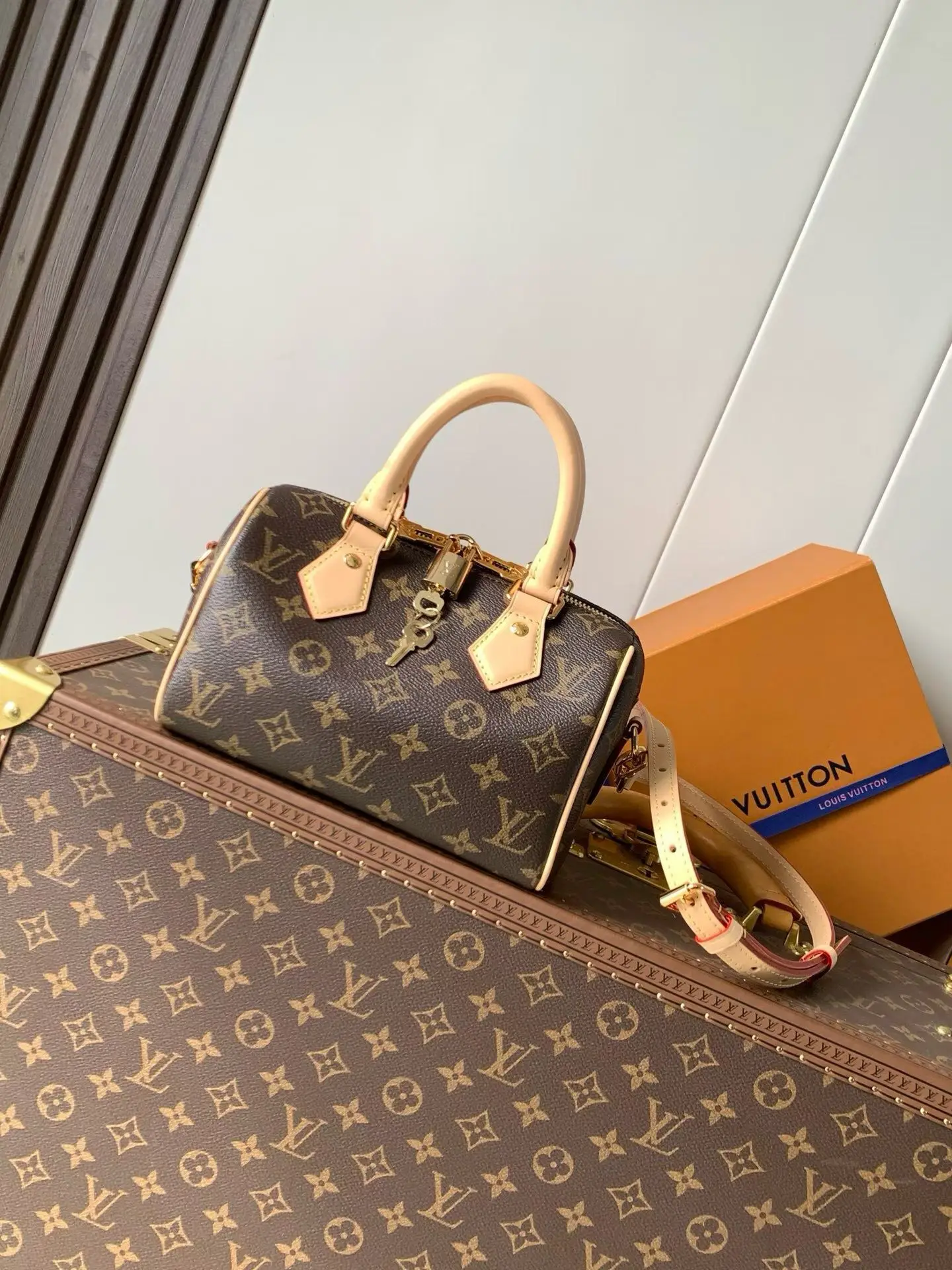 Louis Vuitton M46234 Canvas Handbag Women s Crossbody Bag Louis Vuitton M46234 Canvas Handbag Women s Crossbody Bag