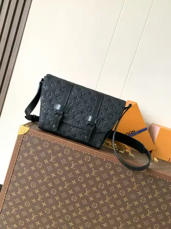M28324 Small Messenger Bag Men s Crossbody Bag Replica Louis Vuitton mens bags
