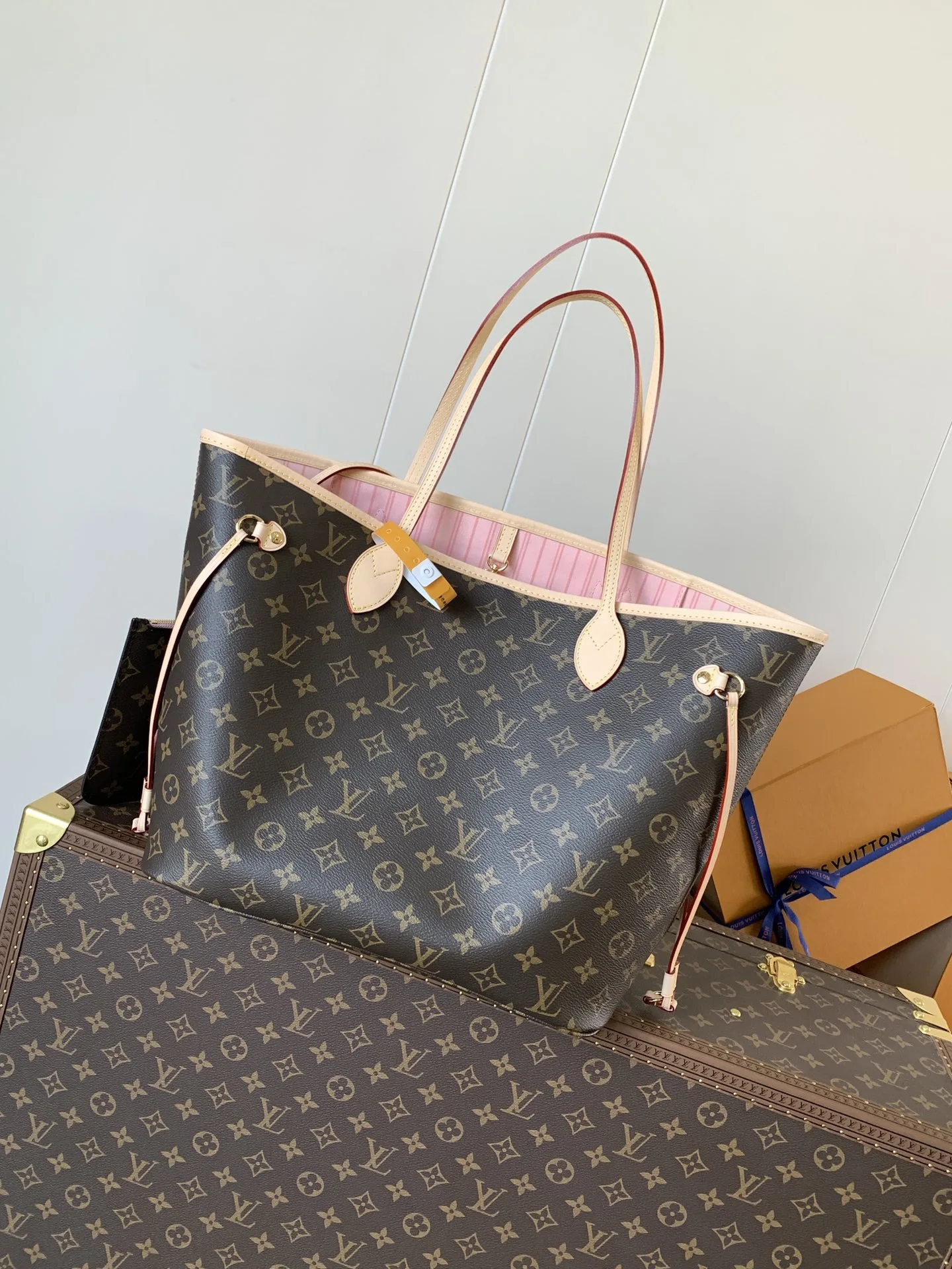 Louis Vuitton M41177 Classic Shopping Bag Women s Shoulder Bag Louis Vuitton M41177 Classic Shopping Bag Women s Shoulder Bag