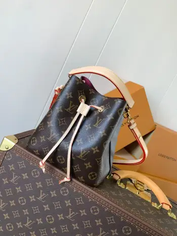M46581 Canvas Handbag Women s Crossbody Bag Replica Louis Vuitton womens bags