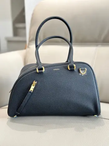 8291 Latest Bowling Bag Women s Shoulder Bag Replica Burberry womens bags