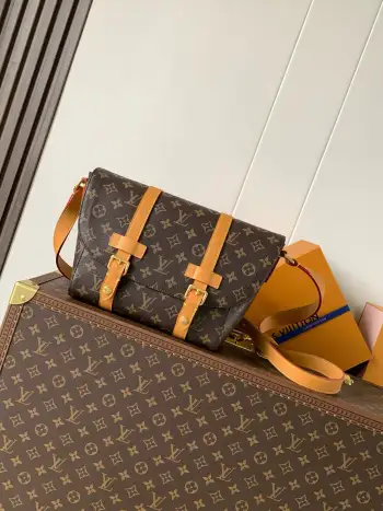M28115 Small Messenger Bag Men s Crossbody Bag Replica Louis Vuitton mens bags