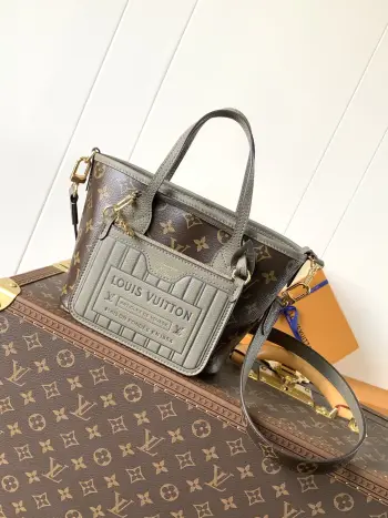 M28318 grain leather handbag women s crossbody bag Replica Louis Vuitton womens bags