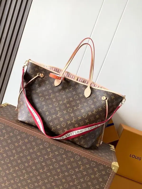 Louis Vuitton M11948 Cat Print Handbag Women s Crossbody Bag Louis Vuitton M11948 Cat Print Handbag Women s Crossbody Bag