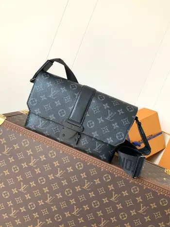 M46794 Canvas Messenger Bag Men s Crossbody Bag Replica Louis Vuitton mens bags