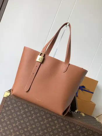 M25341 grain leather handbag women s shoulder bag Replica Louis Vuitton womens bags