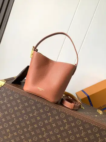 M25543 grain leather handbag women s shoulder bag Replica Louis Vuitton womens bags