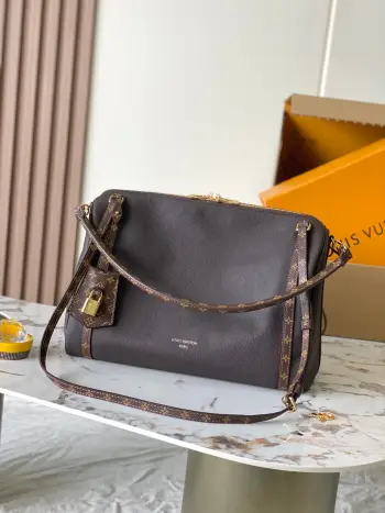 M26397 All-Steel Hardware Handbag Women s Crossbody Bag Replica Louis Vuitton womens bags