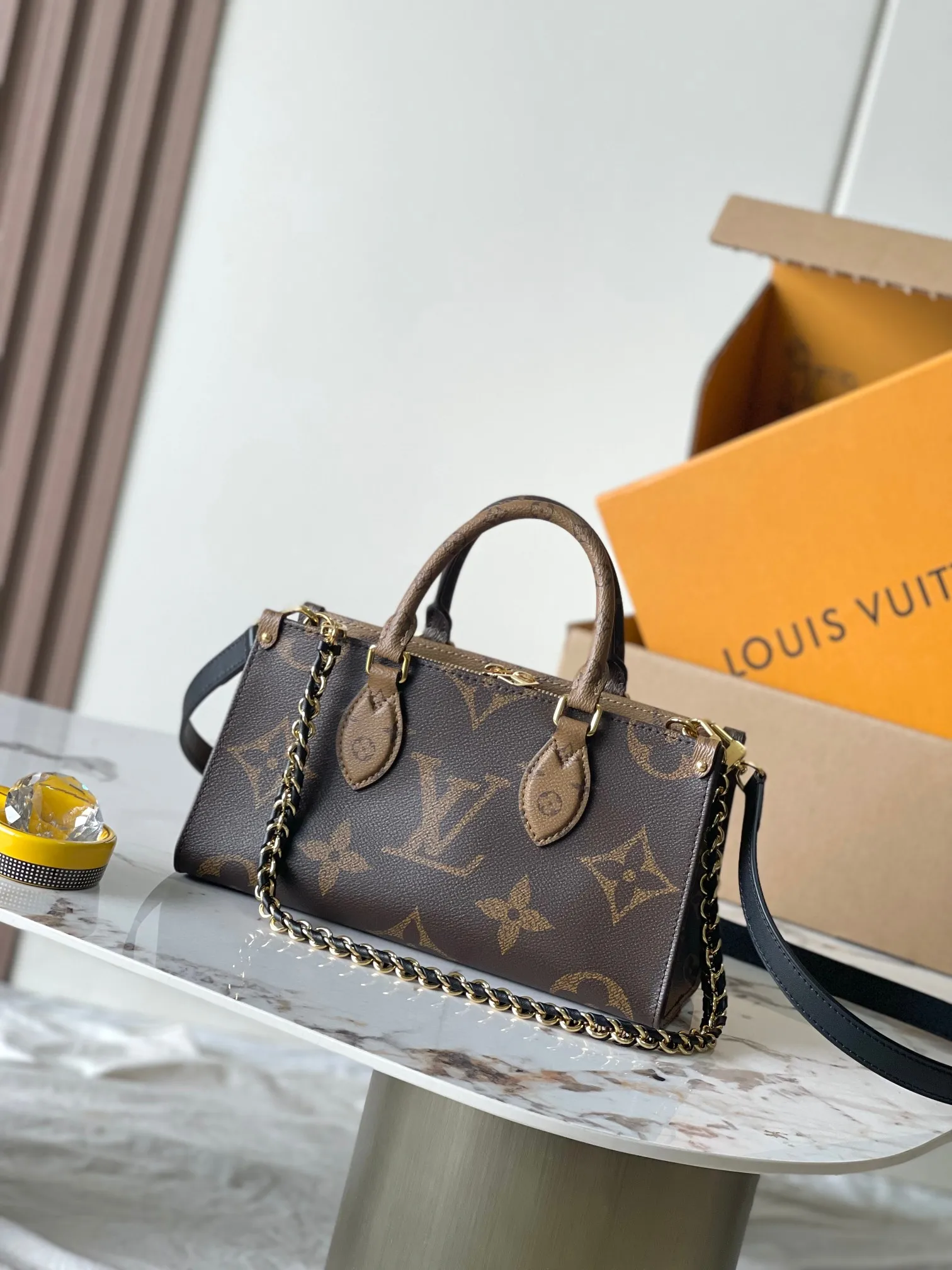 Louis Vuitton M14236 All-Steel Hardware Handbag Women s Crossbody Bag Louis Vuitton M14236 All-Steel Hardware Handbag Women s Crossbody Bag