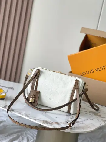 M29392 All-Steel Hardware Handbag Women s Crossbody Bag Replica Louis Vuitton womens bags