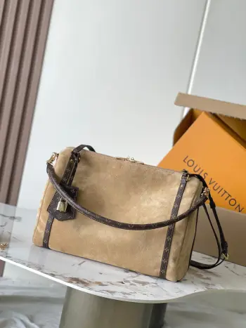 M26358 All-Steel Hardware Handbag Women s Crossbody Bag Replica Louis Vuitton womens bags