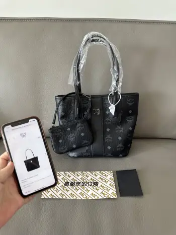网络失败: Operation timed out after 30000 milliseconds with 0 bytes received Replica MCM womens bags