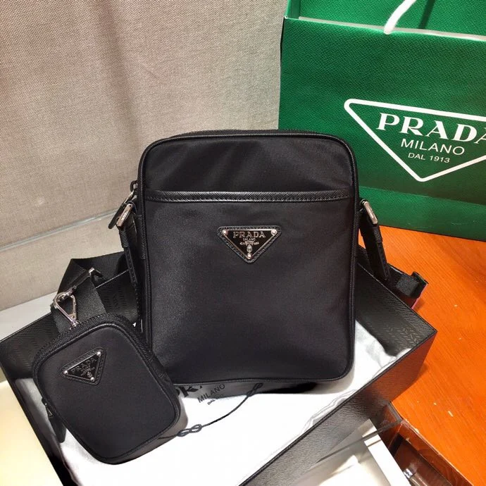 Prada 2VH112 Three-in-One Combination Messenger Bag Men s Crossbody Bag Prada 2VH112 Three-in-One Combination Messenger Bag Men s Crossbody Bag