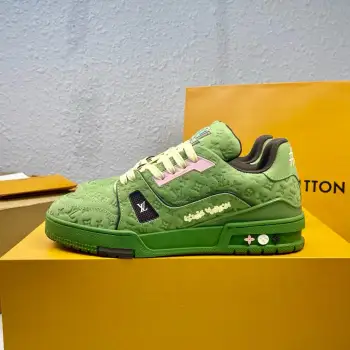 Low-top fashionable sneakers, couple s sports shoes Replica Louis Vuitton Mens Sneakers