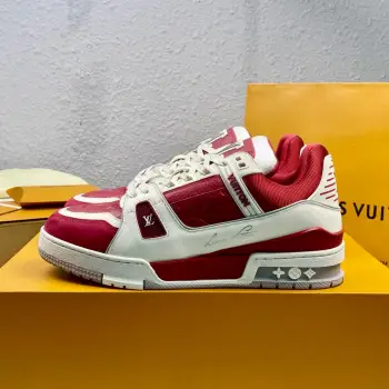 Low-top fashionable sneakers men s sports shoes Replica Louis Vuitton Mens Sneakers