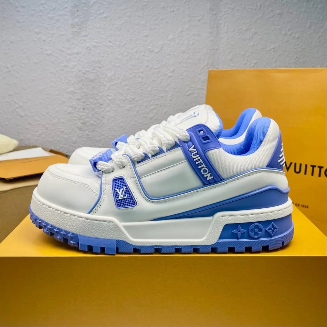 Louis Vuitton Low-top fashionable sneakers, couple s sports shoes Louis Vuitton Low-top fashionable sneakers, couple s sports shoes
