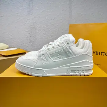 Low-top fashionable sneakers, couple s sports shoes Replica Louis Vuitton Mens Sneakers