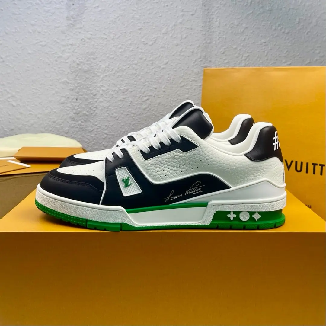 Louis Vuitton Low-top fashionable sneakers men s sports shoes Louis Vuitton Low-top fashionable sneakers men s sports shoes