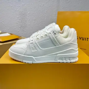 Low-top fashionable sneakers, couple s sports shoes Replica Louis Vuitton Mens Sneakers