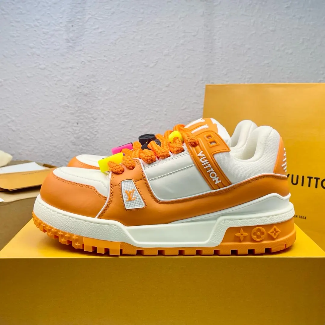 Louis Vuitton Low-top fashionable sneakers, couple s sports shoes Louis Vuitton Low-top fashionable sneakers, couple s sports shoes
