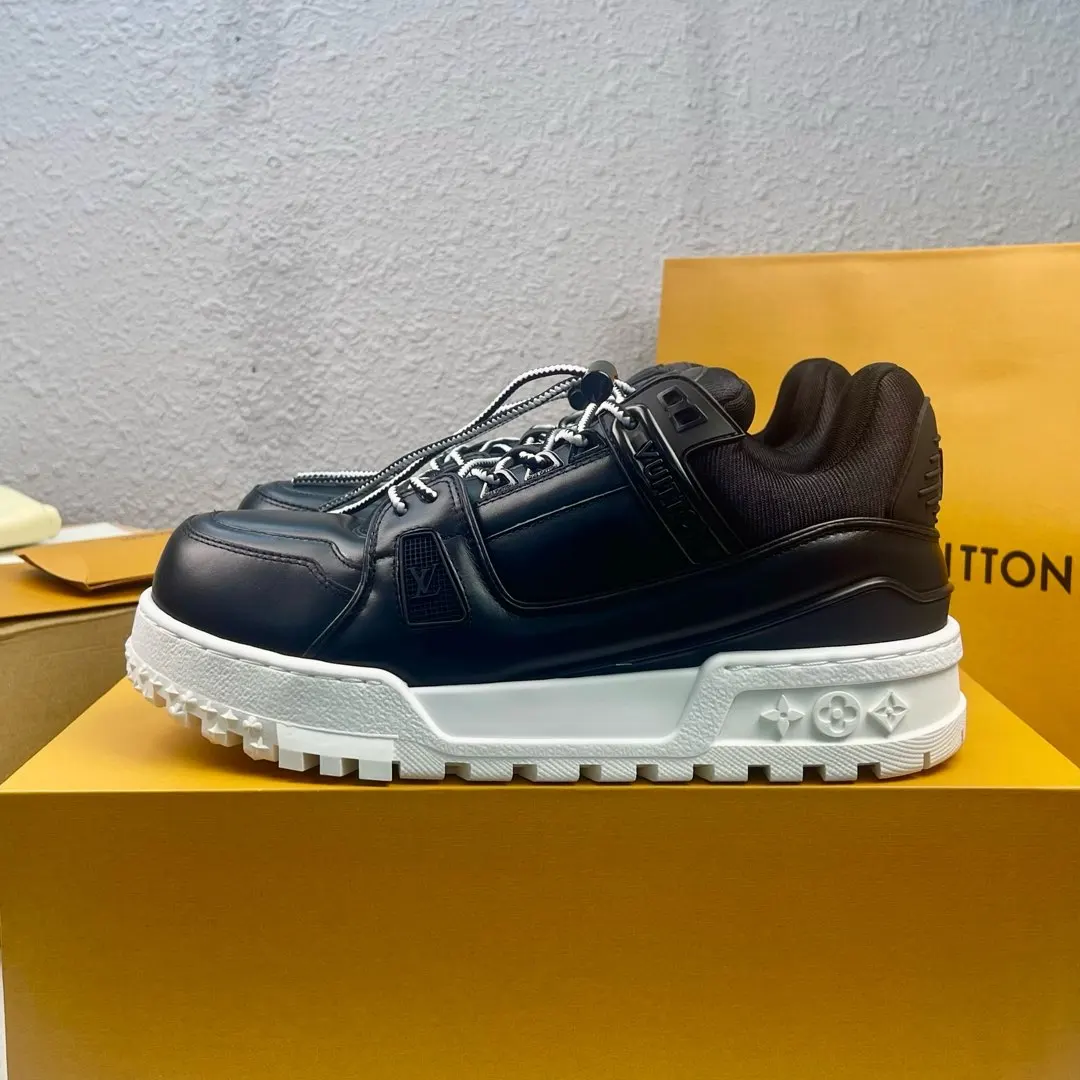 Louis Vuitton Couple s Fashion Chunky Sneakers Men s Sports Shoes Louis Vuitton Couple s Fashion Chunky Sneakers Men s Sports Shoes