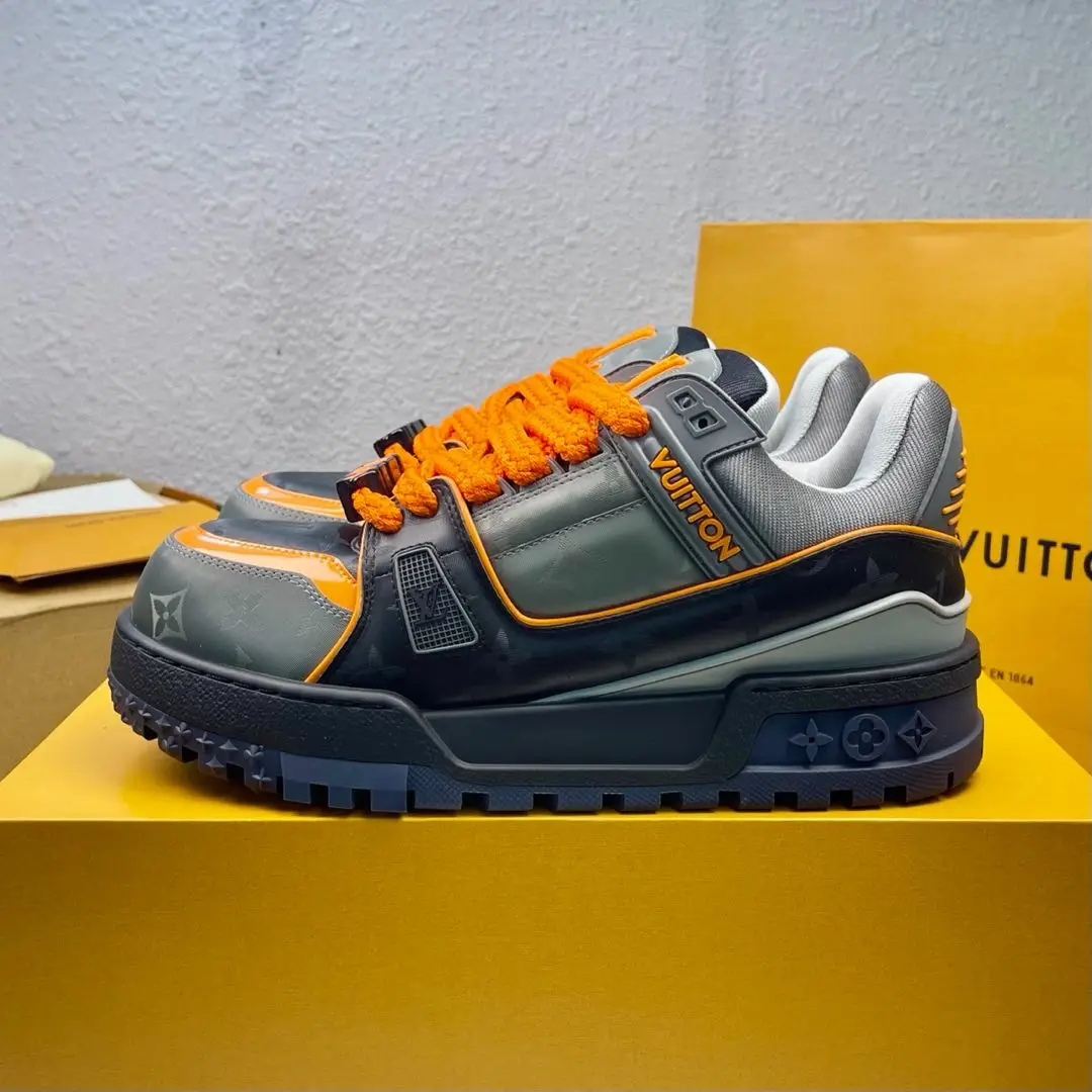 Louis Vuitton Low-top fashionable sneakers, couple s sports shoes Louis Vuitton Low-top fashionable sneakers, couple s sports shoes