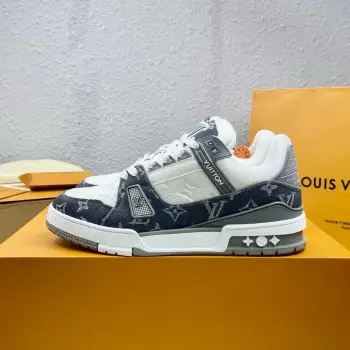 Low-top fashionable sneakers, couple s sports shoes Replica Louis Vuitton Mens Sneakers