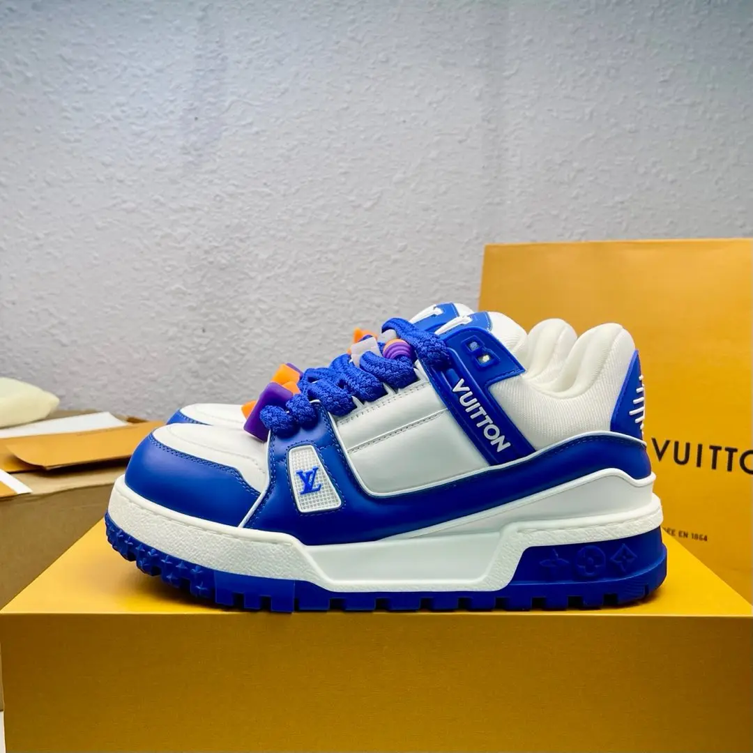 Louis Vuitton Low-top fashionable sneakers, couple s sports shoes Louis Vuitton Low-top fashionable sneakers, couple s sports shoes