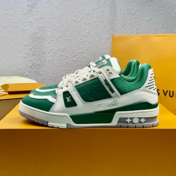 Low-top fashionable sneakers men s sports shoes Replica Louis Vuitton Mens Sneakers