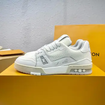 Low-top fashionable sneakers, couple s sports shoes Replica Louis Vuitton Mens Sneakers
