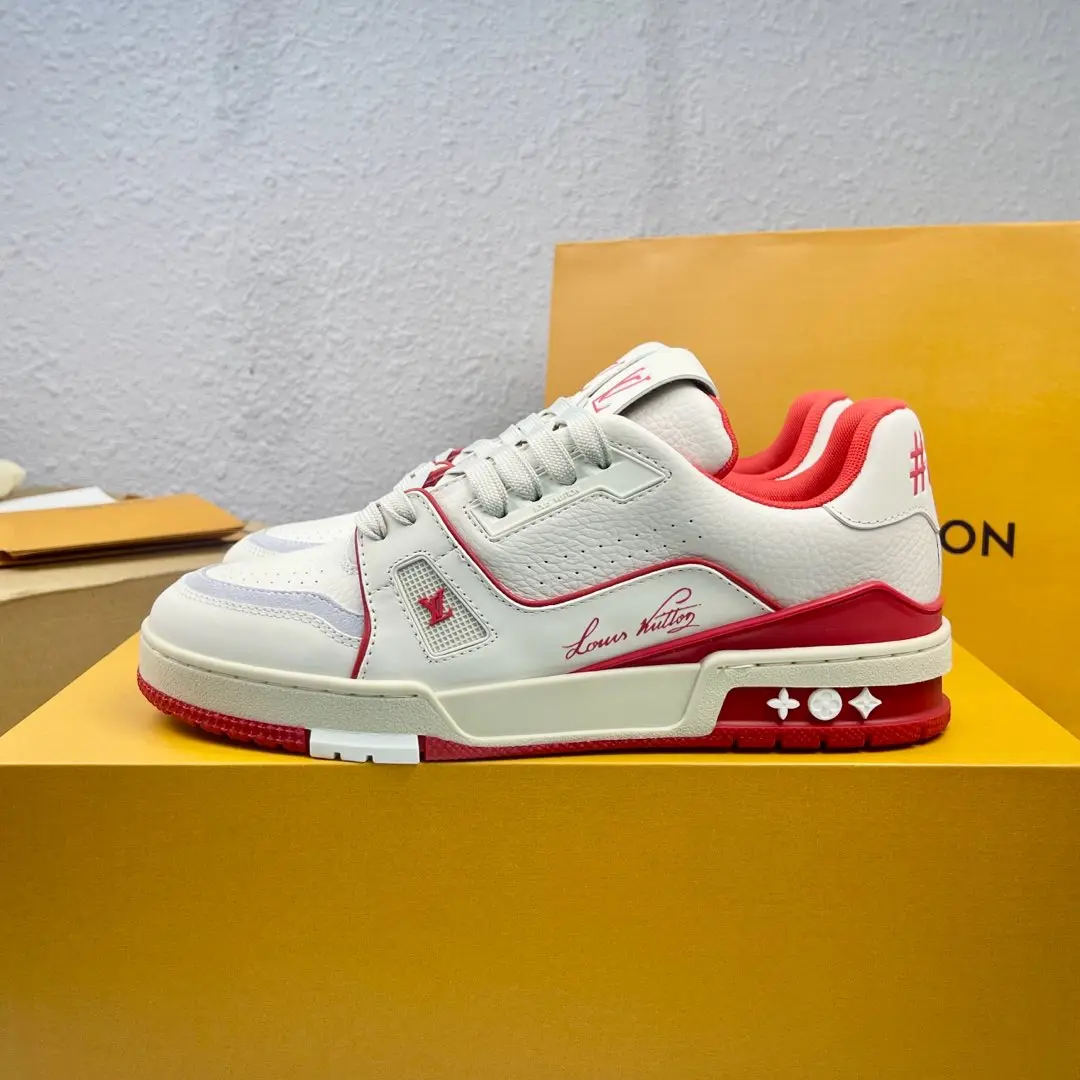 Louis Vuitton Low-top fashionable sneakers, couple s sports shoes Louis Vuitton Low-top fashionable sneakers, couple s sports shoes