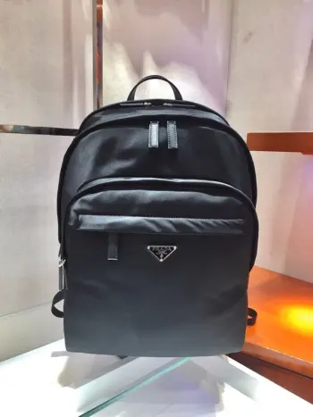 2VZ048 Backpack Replica Prada backpacks