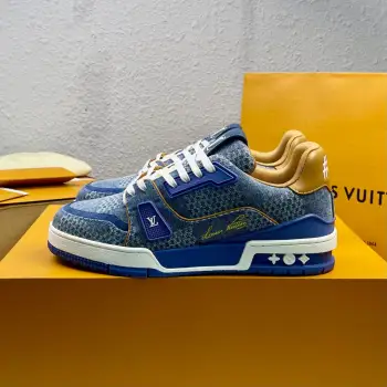 Low-top fashion sneakers men s sports shoes Replica Louis Vuitton Mens Sneakers