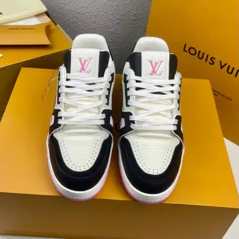 Low-top fashion sneakers men s sports shoes Replica Louis Vuitton Mens Sneakers